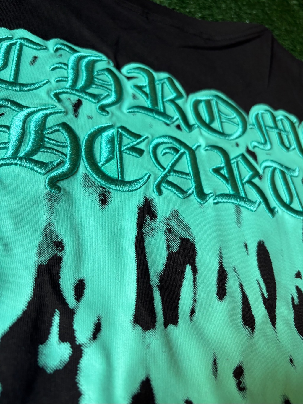 Men's Black Short-Sleeve Tee With Teal Crest Logo — image 3 of 6